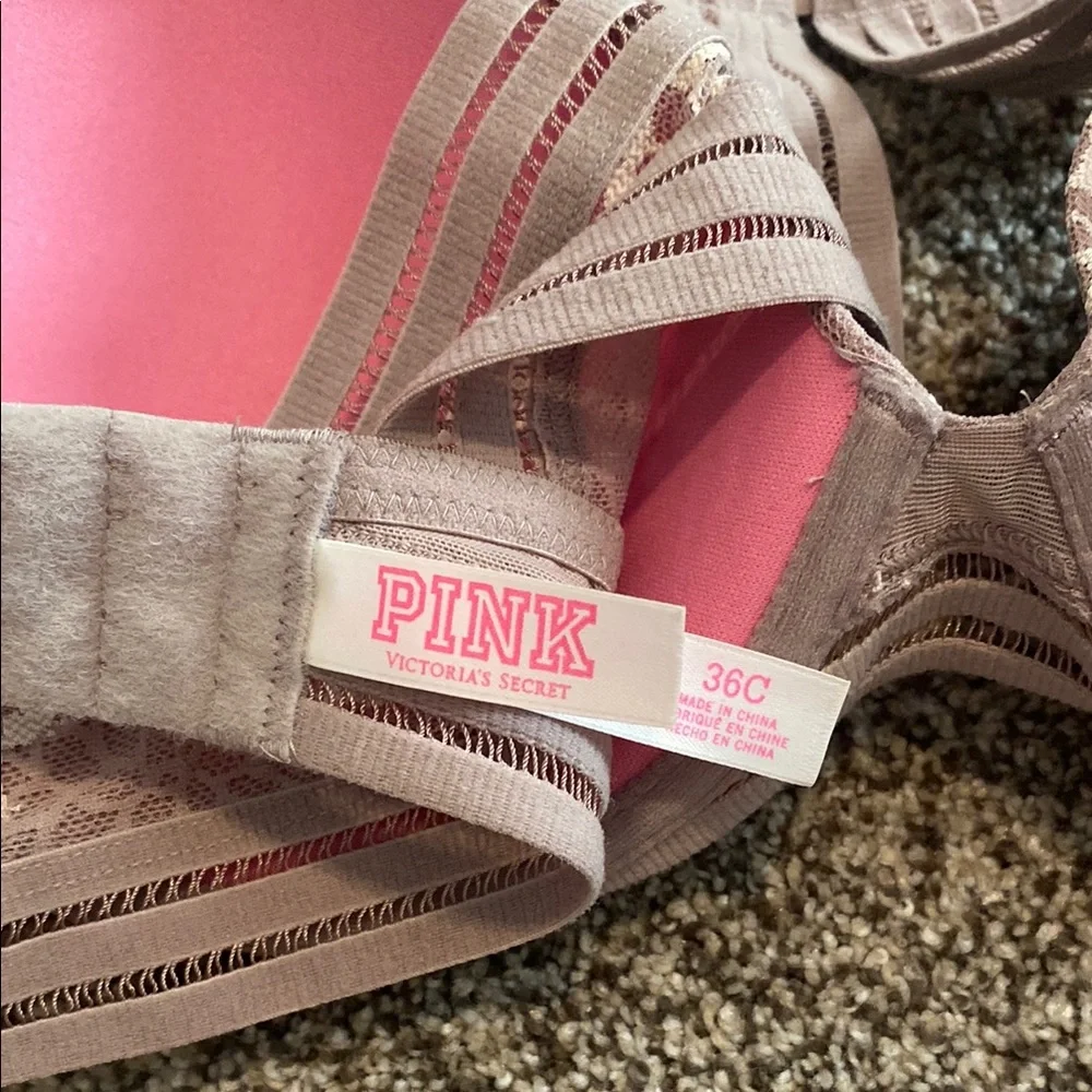 Victoria's Secret Brown Lace PushUp Bra - Picture 2 of 3